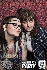 ninetiespartyroyalewithcheese-498