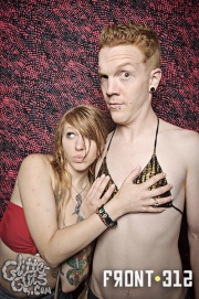 bikinigirlswithmachineguns-302