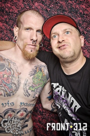 bikinigirlswithmachineguns-307