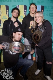 freelancewrestling120122booth-0193